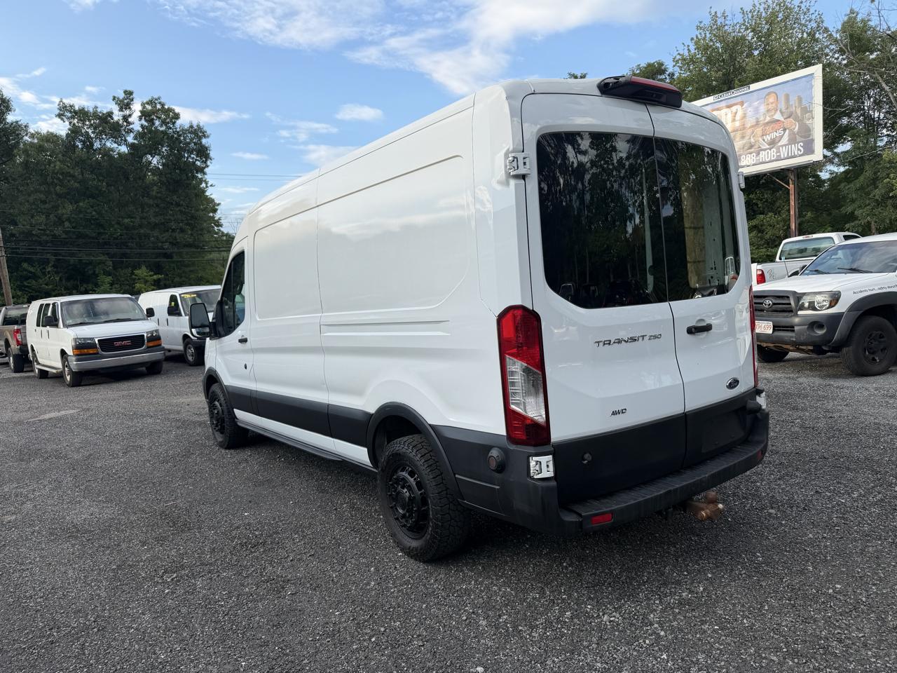 Ford Transit 250 Van Med. Roof w/Sliding Pass. 148-in. WB 2020