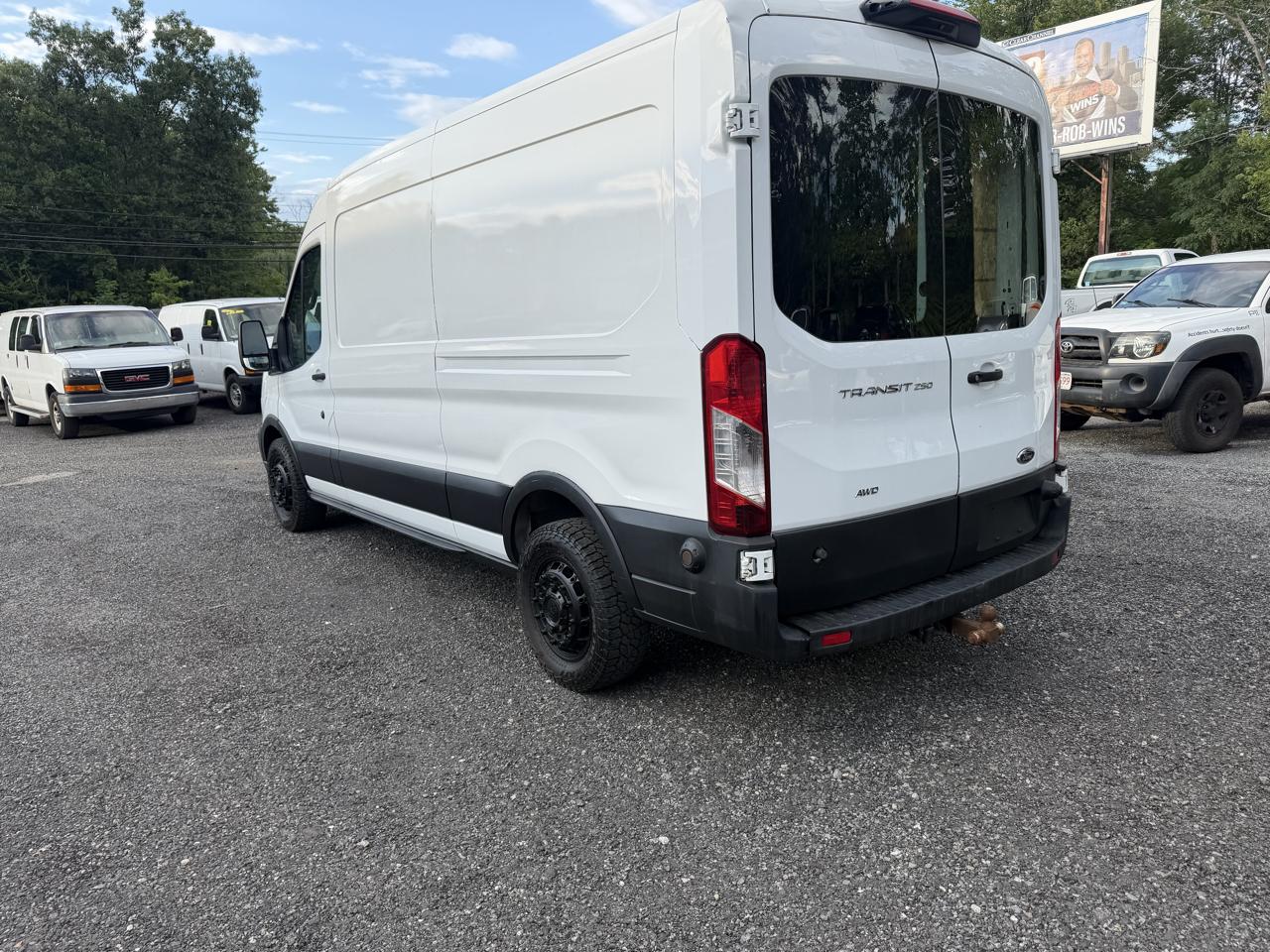 Ford Transit 250 Van Med. Roof w/Sliding Pass. 148-in. WB 2020