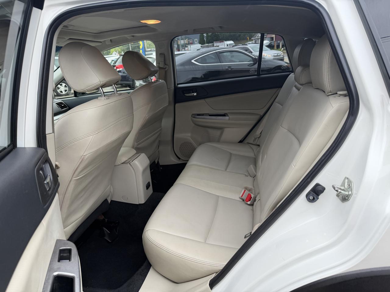 Subaru XV Crosstrek Hybrid 2.0i Touring 2014