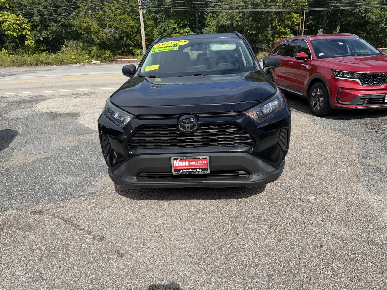 Toyota RAV4 LE AWD 2019