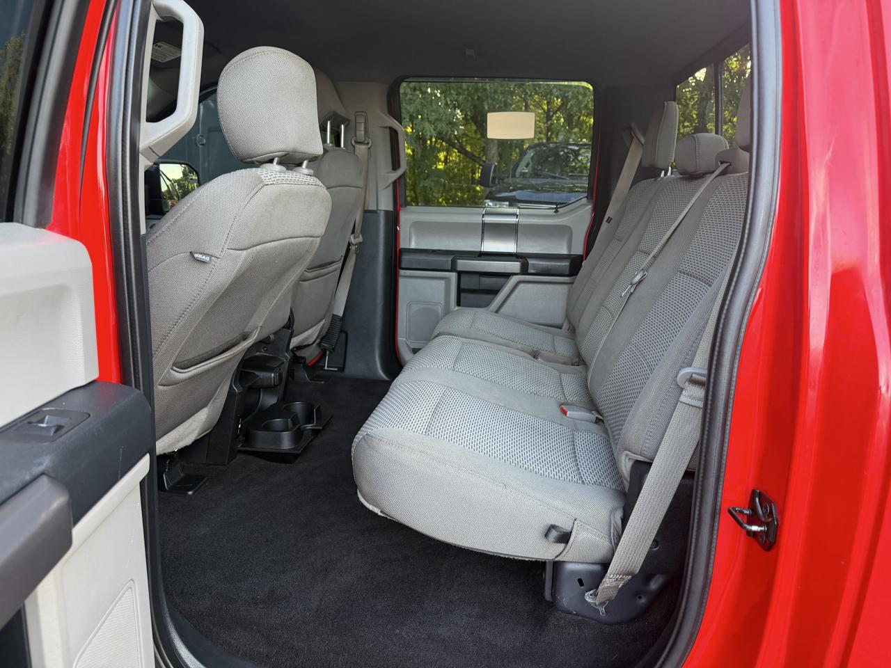 Ford F-150 photo 17
