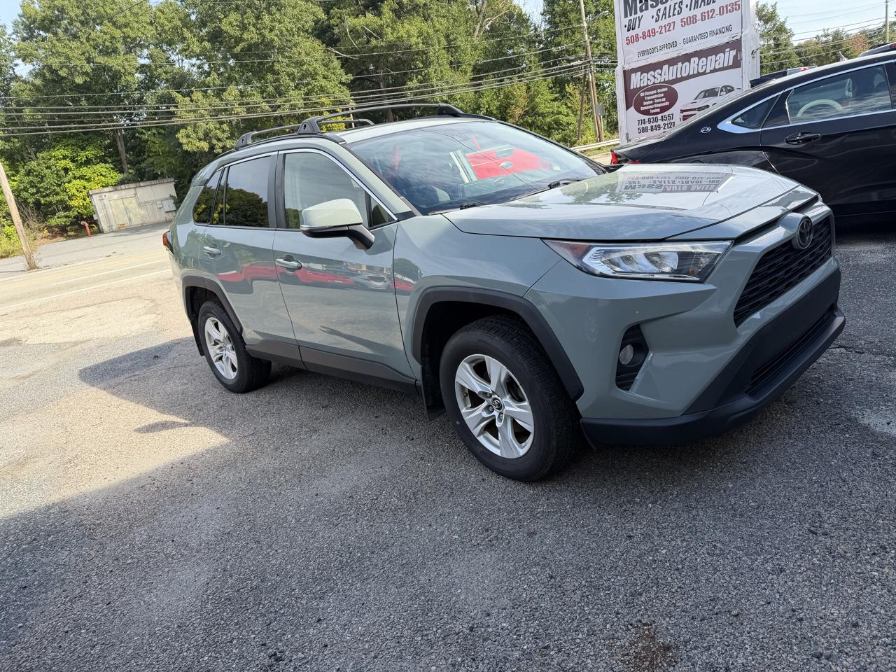 Toyota RAV4 XLE AWD 2019