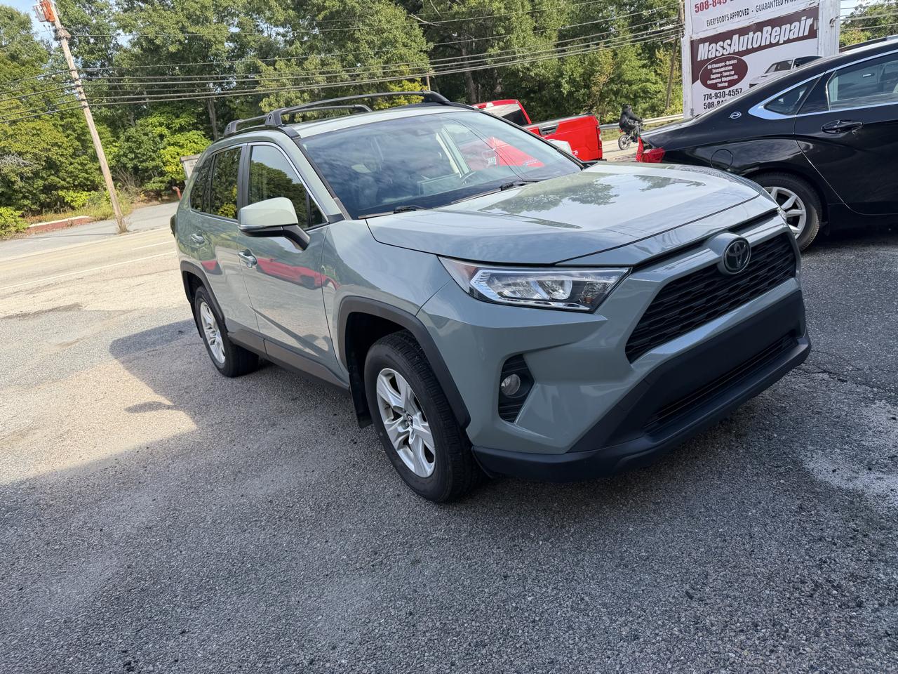 Toyota RAV4 XLE AWD 2019