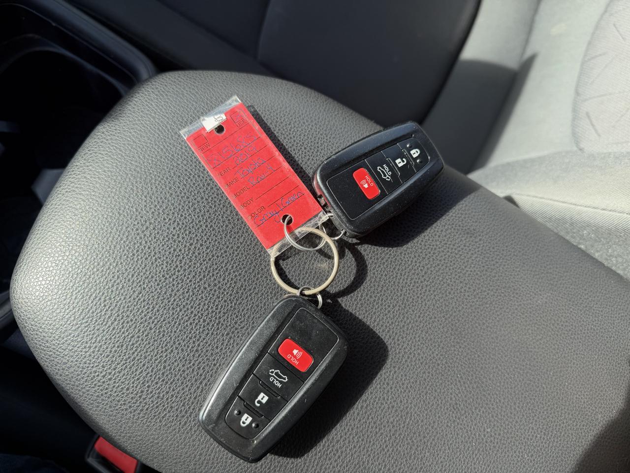 Toyota RAV4 XLE AWD 2019