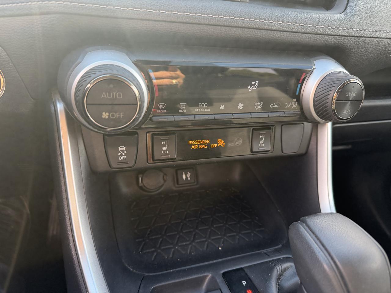 Toyota RAV4 XLE AWD 2019
