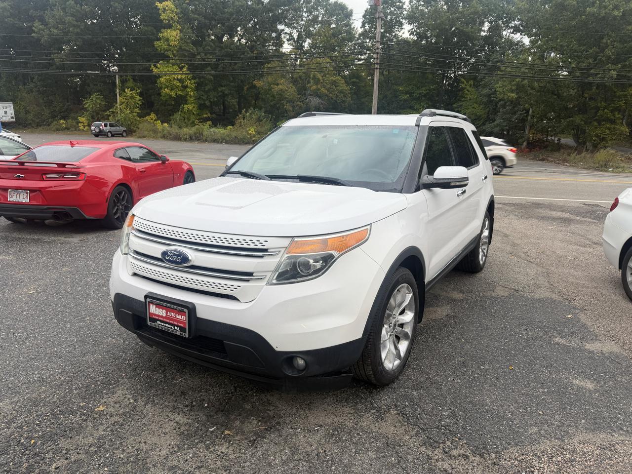 Ford Explorer photo 7