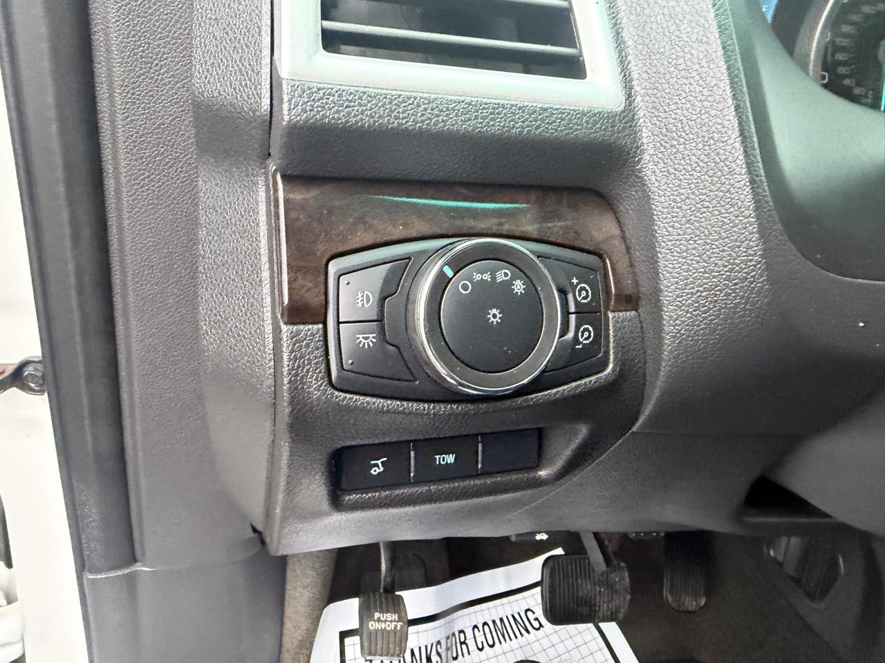 Ford Explorer photo 23