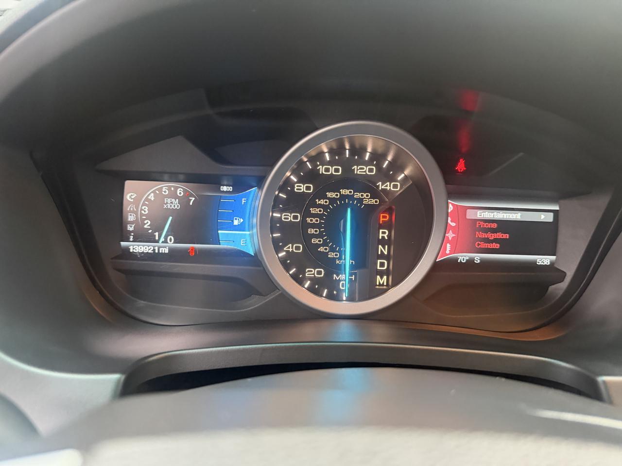 Ford Explorer photo 24