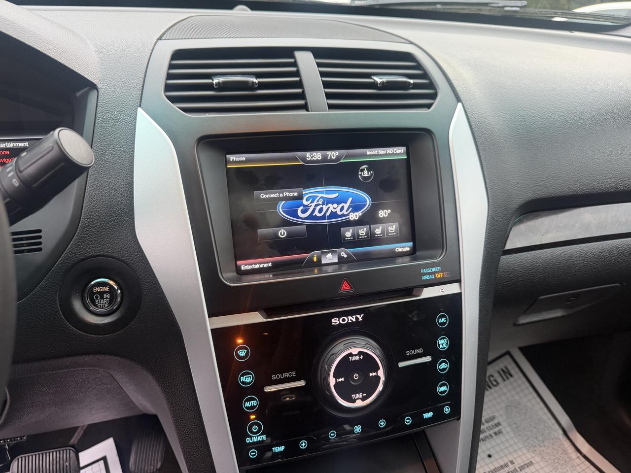 Ford Explorer photo 28