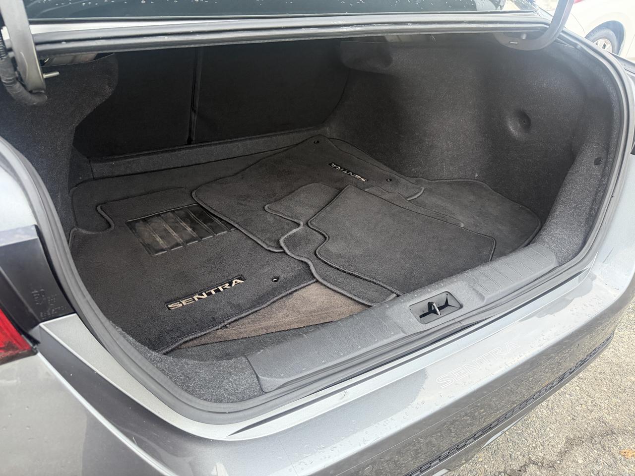 Nissan Sentra photo 28