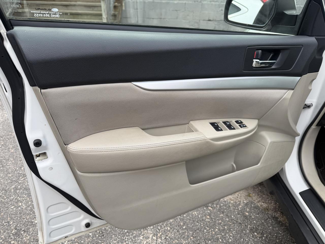 Subaru Outback 2.5i Premium 2013