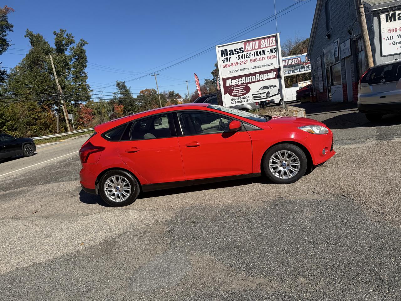 Ford Focus SE 2012