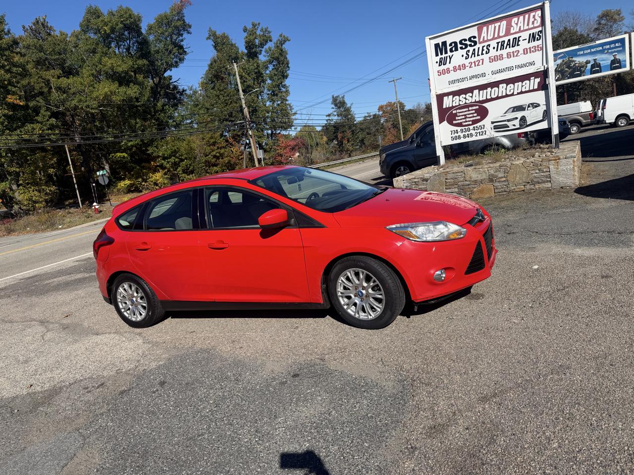 Ford Focus SE 2012