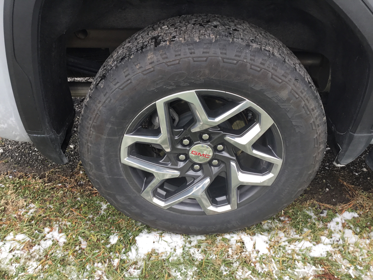 GMC Sierra 1500 4WD Crew Cab 157" SLE 2024