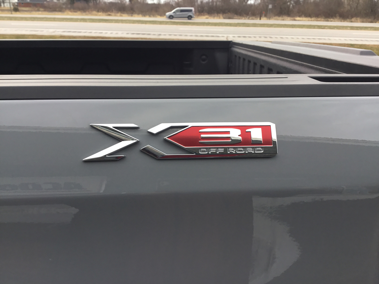 GMC Sierra 1500 4WD Crew Cab 157" SLE 2024