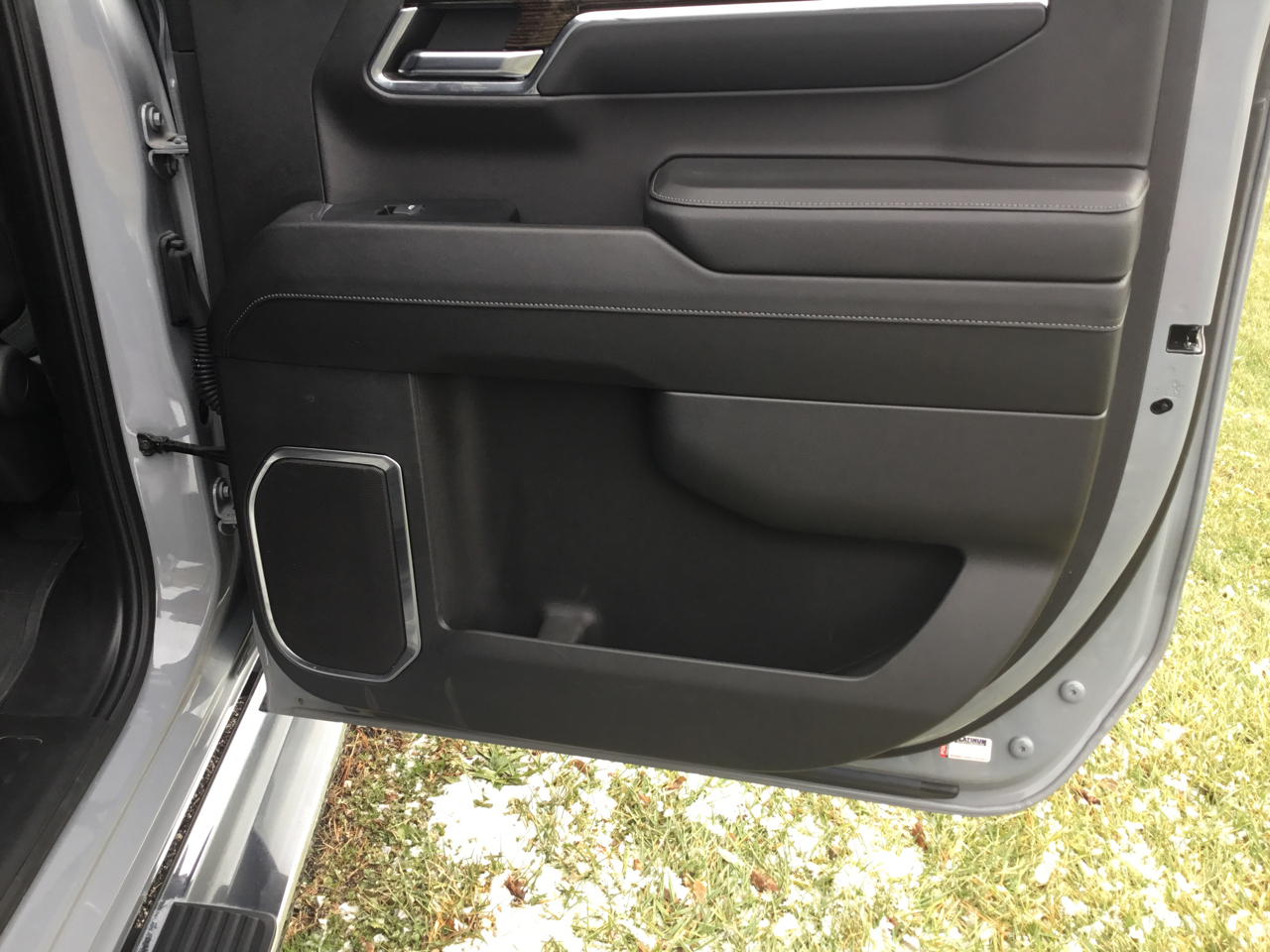 GMC Sierra 1500 4WD Crew Cab 157" SLE 2024