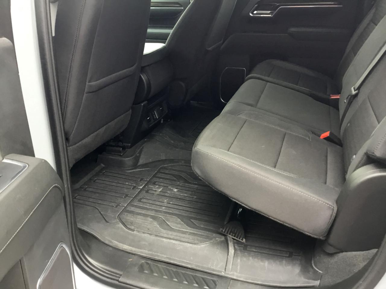 GMC Sierra 1500 4WD Crew Cab 157" SLE 2024