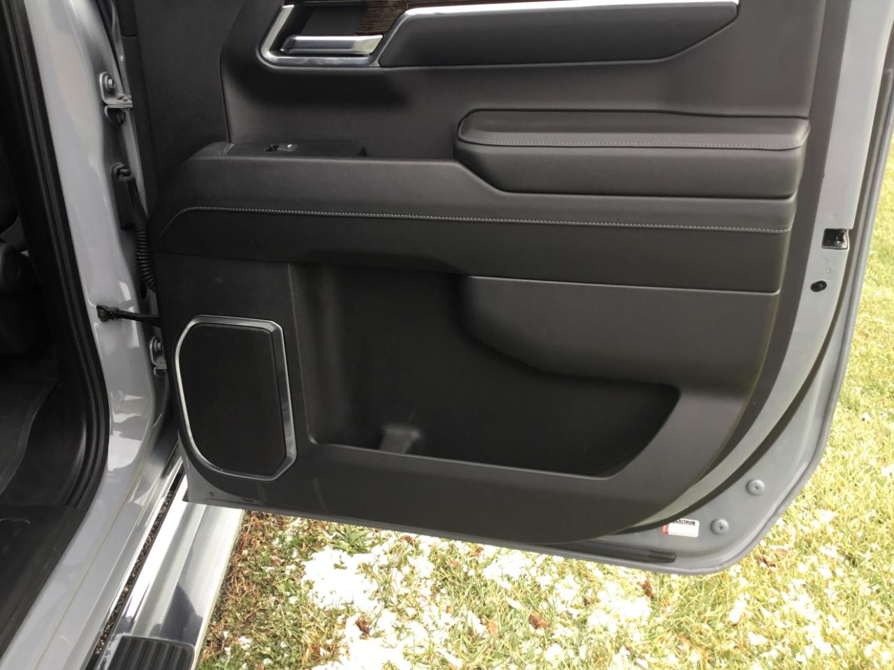 GMC Sierra 1500 4WD Crew Cab 157" SLE 2024