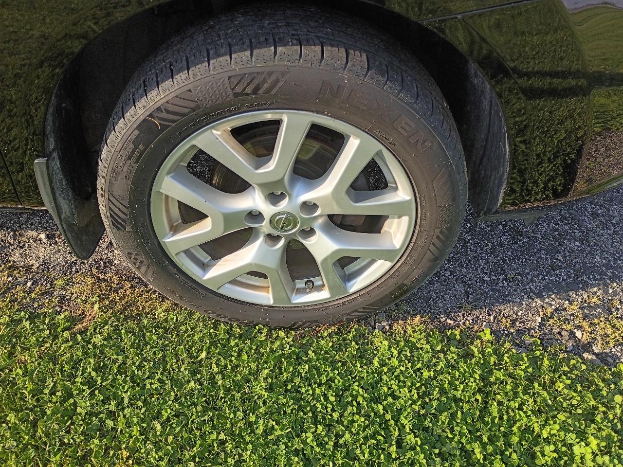 Nissan Rogue S AWD 2012