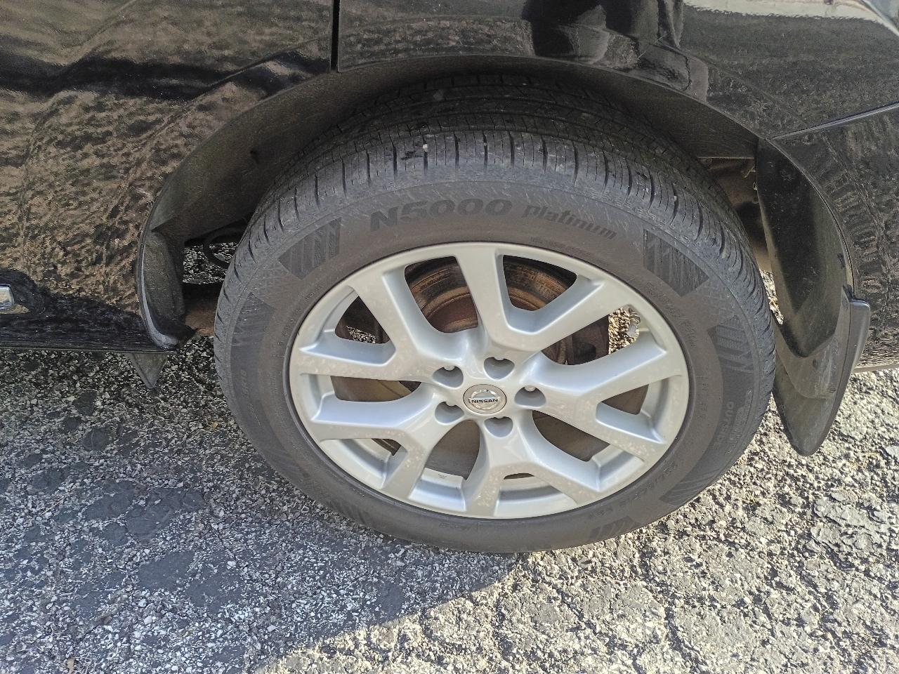 Nissan Rogue S AWD 2012