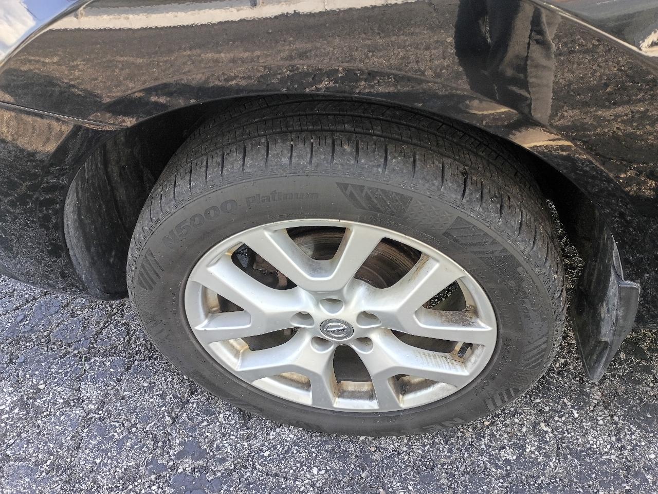 Nissan Rogue S AWD 2012