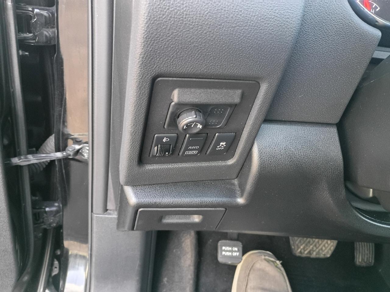 Nissan Rogue S AWD 2012