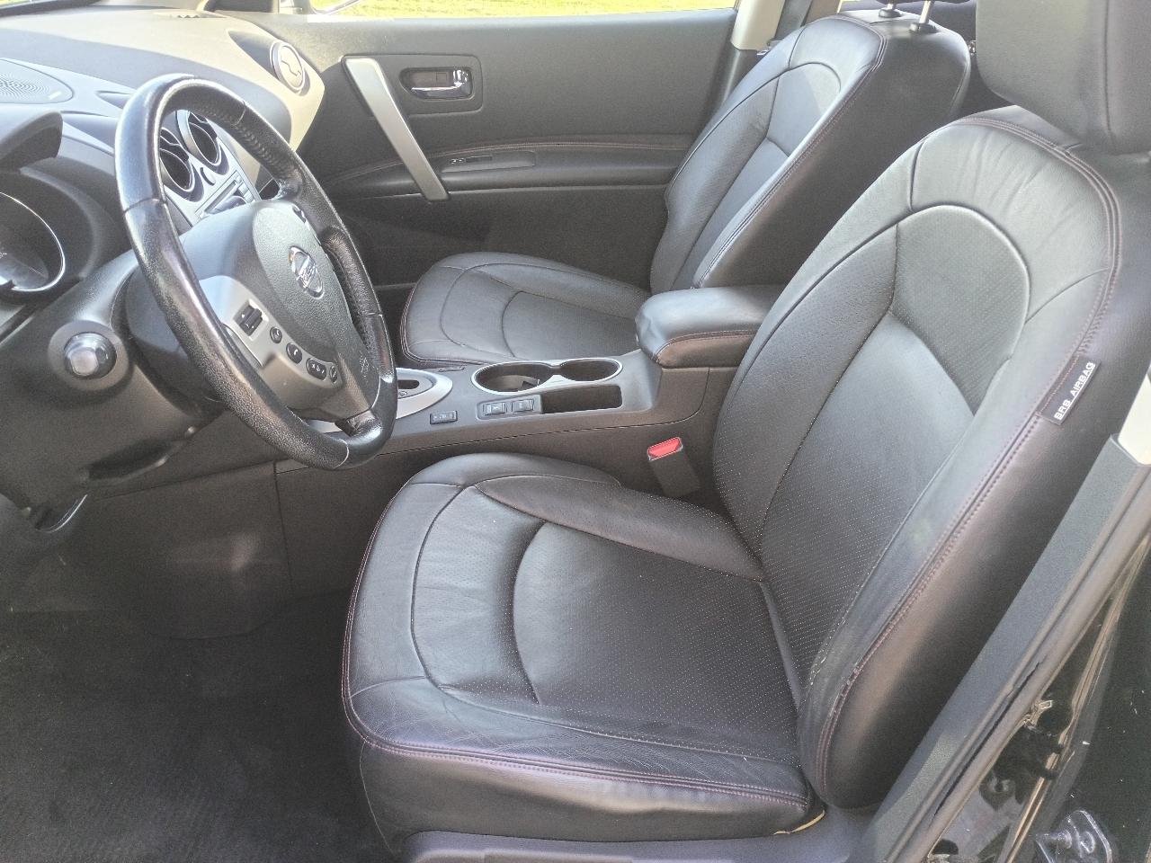 Nissan Rogue S AWD 2012