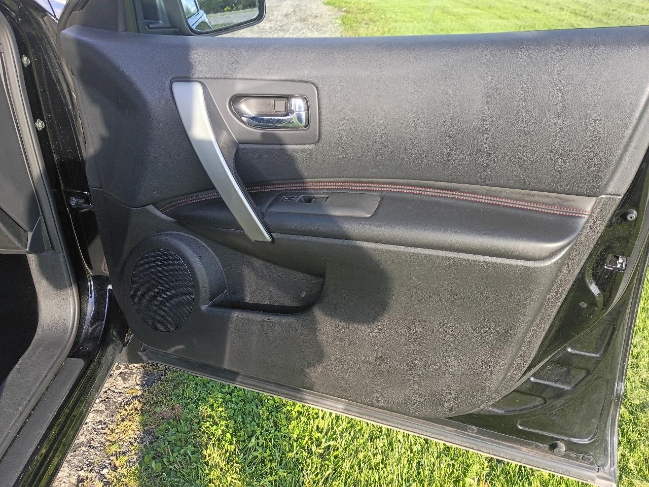 Nissan Rogue S AWD 2012