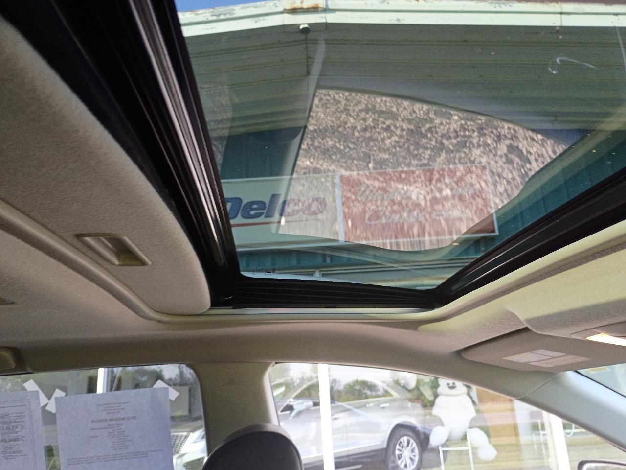 Nissan Rogue S AWD 2012