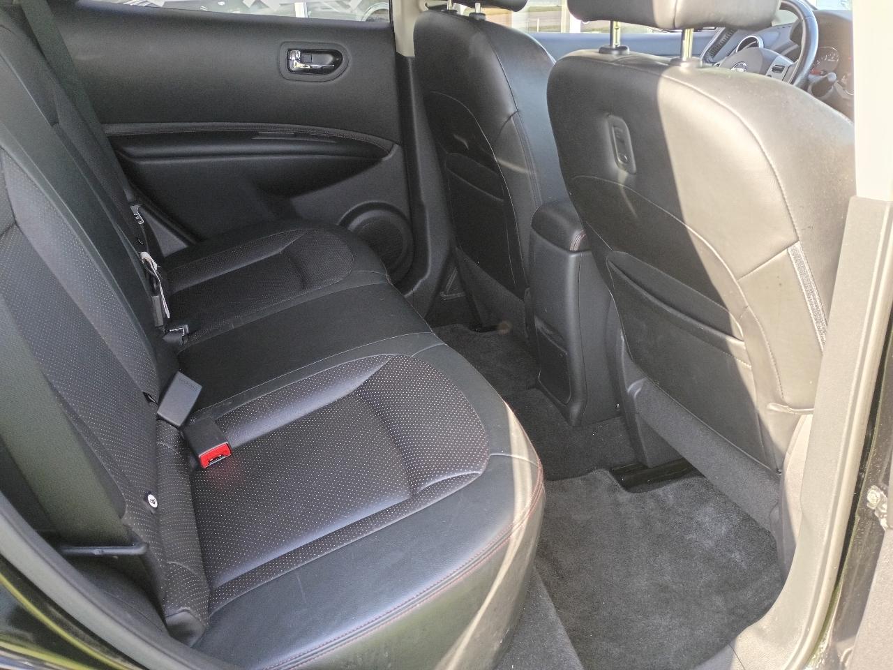 Nissan Rogue S AWD 2012