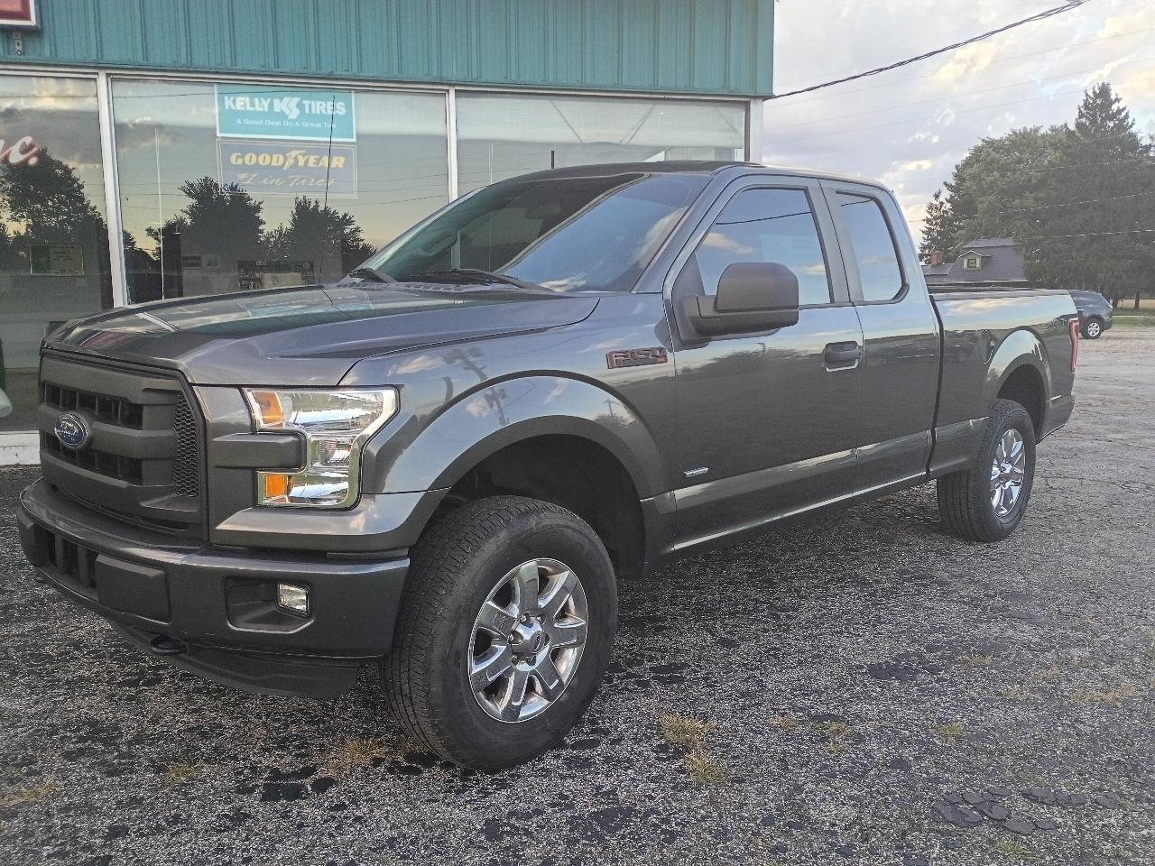 Ford F-150 XL SuperCab 6.5-ft. Bed 4WD 2016