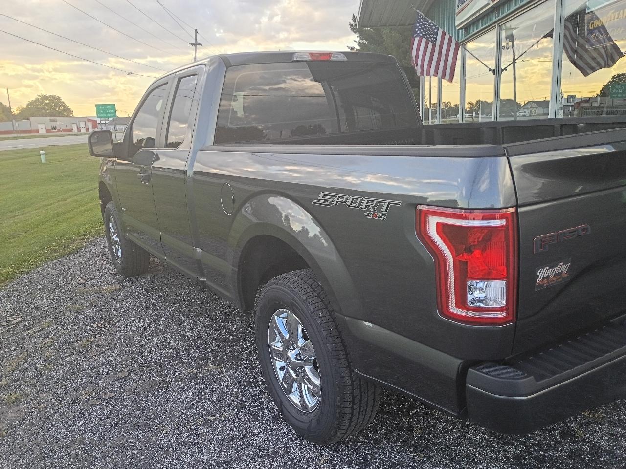 Ford F-150 XL SuperCab 6.5-ft. Bed 4WD 2016