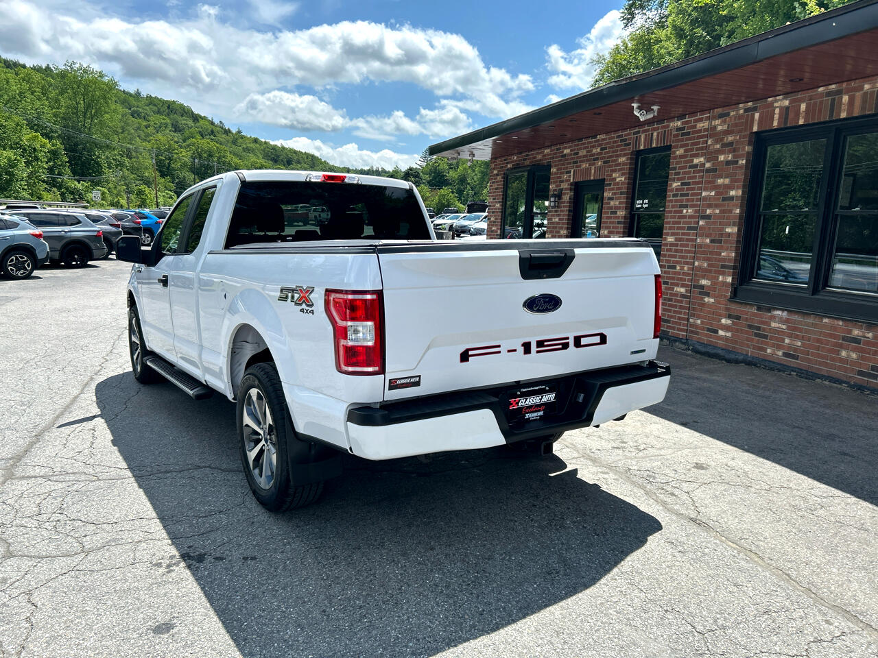 Ford F-150 XL SuperCab 6.5-ft. Bed 4WD 2019 Ford F-150 XL SuperCab 6.5-ft. Bed 4WD 2019