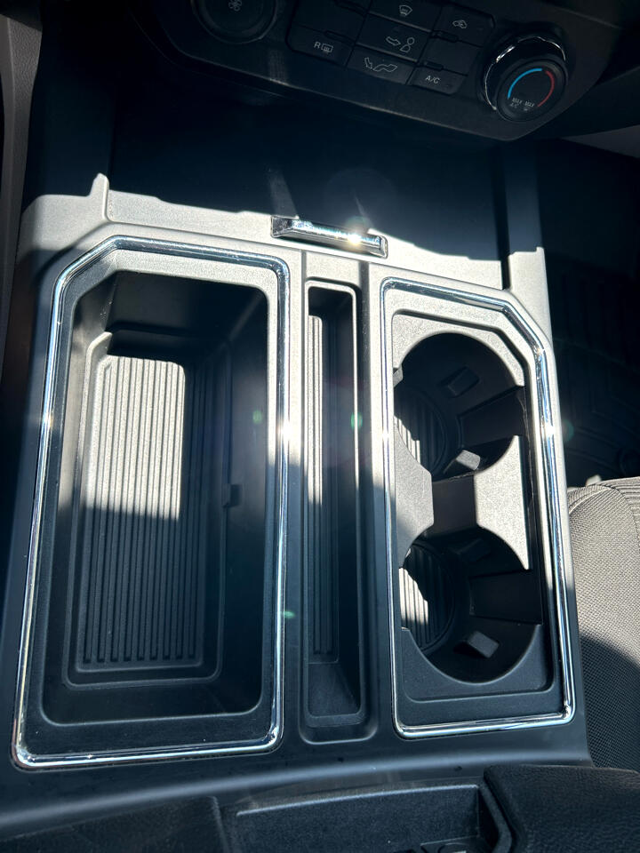 Ford F-150 XL SuperCab 6.5-ft. Bed 4WD 2019 Ford F-150 XL SuperCab 6.5-ft. Bed 4WD 2019