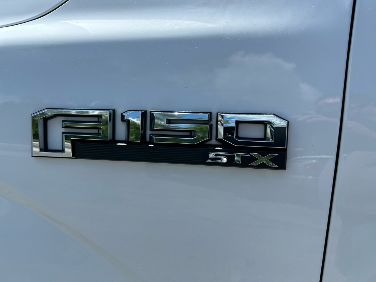 Ford F-150 XL SuperCab 6.5-ft. Bed 4WD 2019 Ford F-150 XL SuperCab 6.5-ft. Bed 4WD 2019