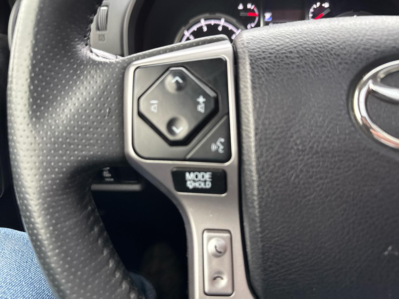 Toyota 4Runner Limited 4WD 2021