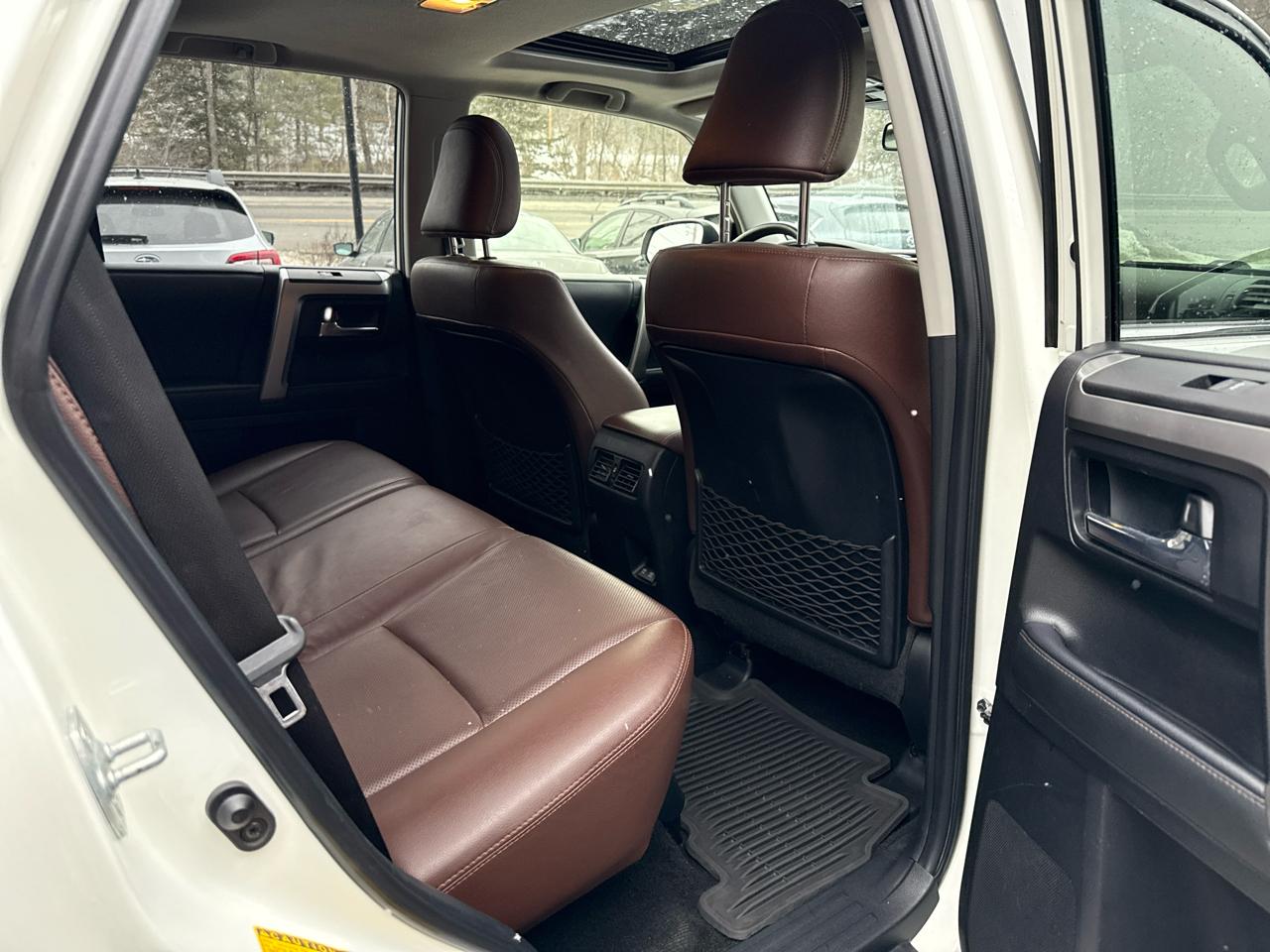 Toyota 4Runner Limited 4WD 2021