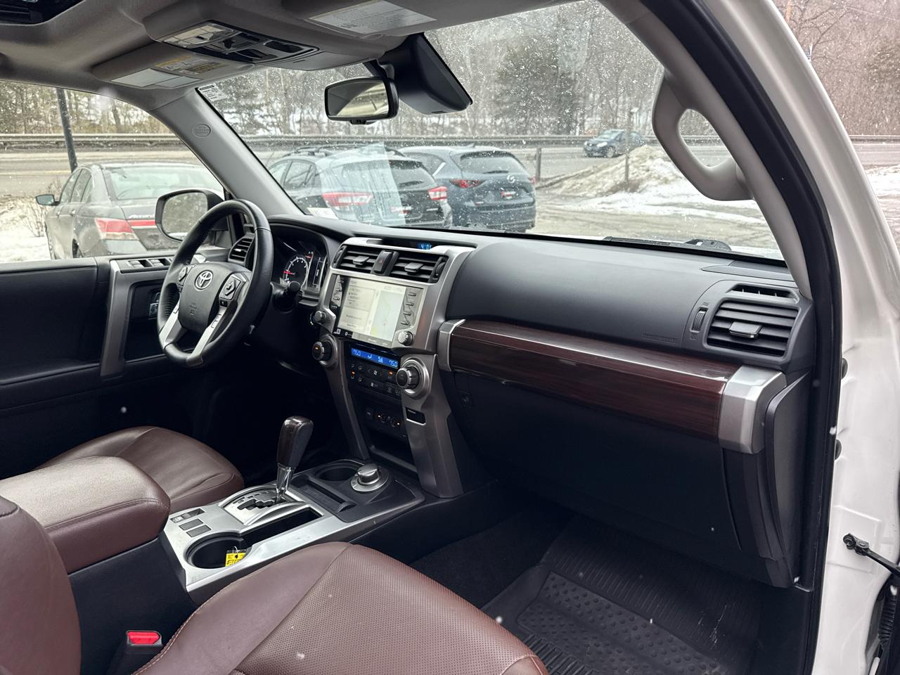 Toyota 4Runner Limited 4WD 2021