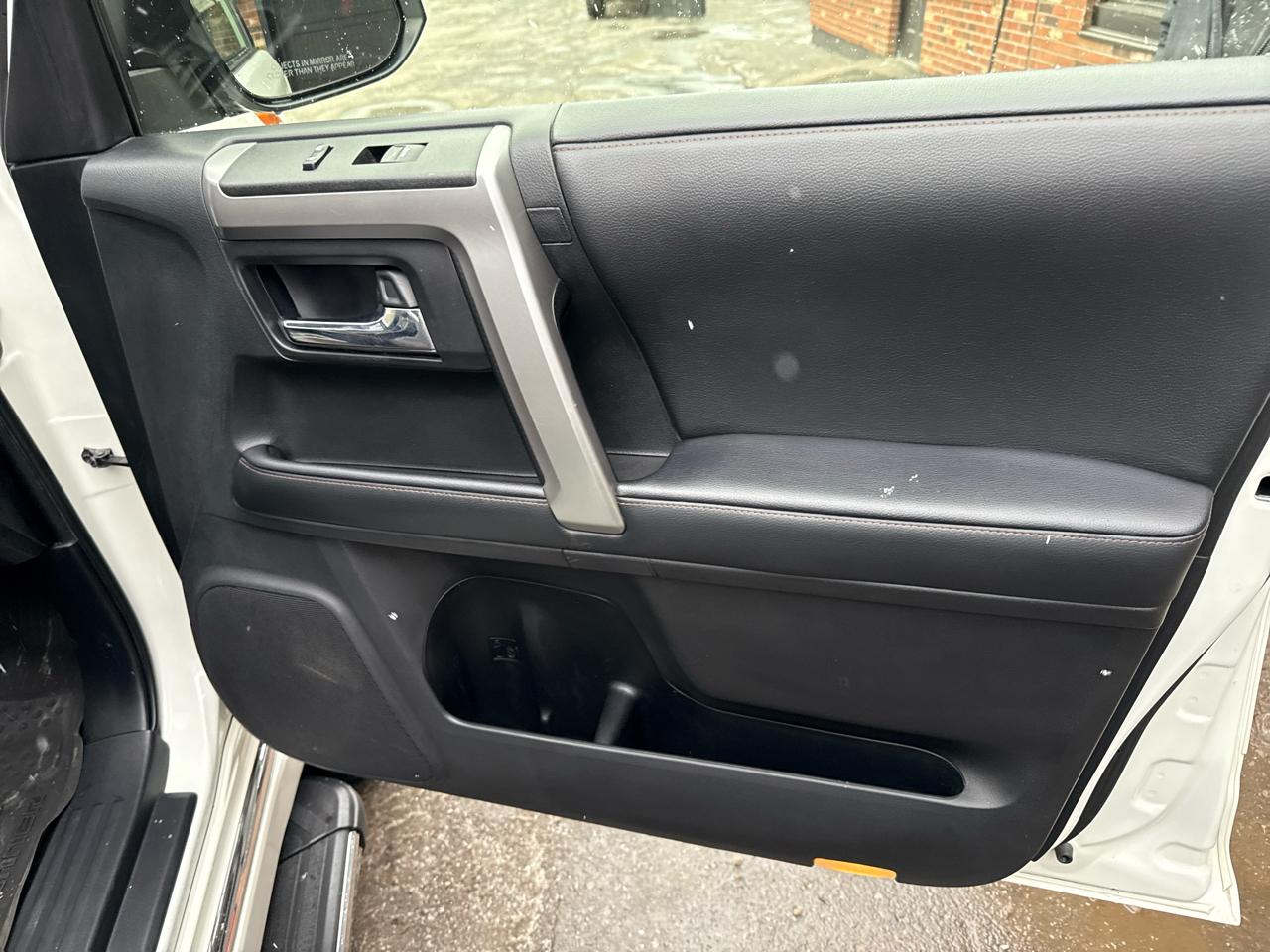 Toyota 4Runner Limited 4WD 2021