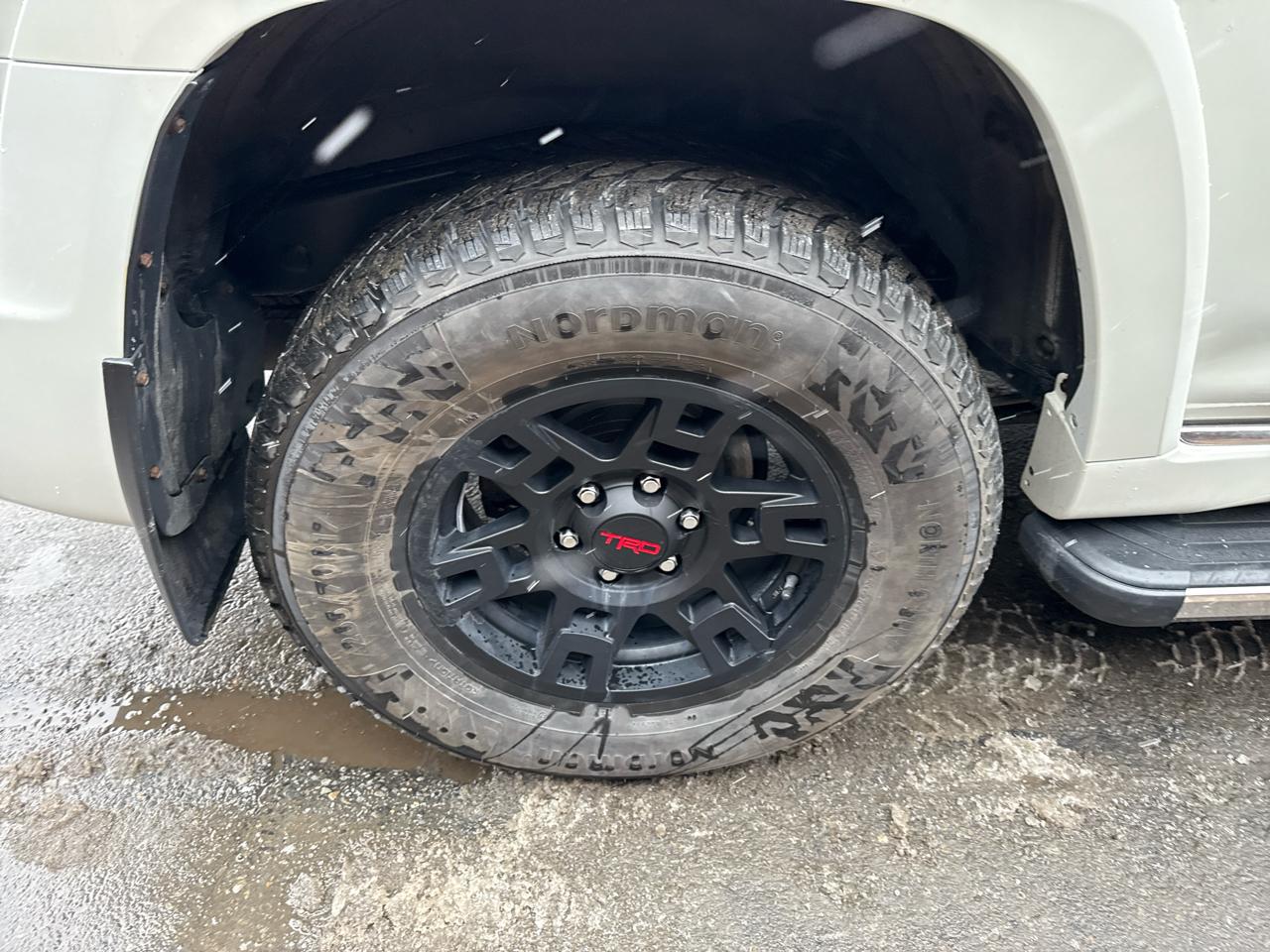 Toyota 4Runner Limited 4WD 2021