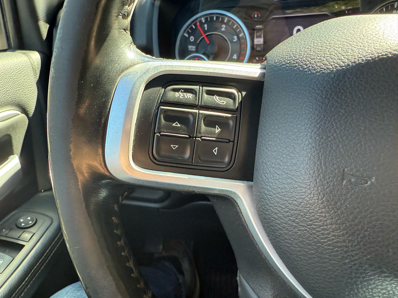 RAM 3500 Big Horn Crew Cab SWB 4WD 2022 RAM 3500 Big Horn Crew Cab SWB 4WD 2022