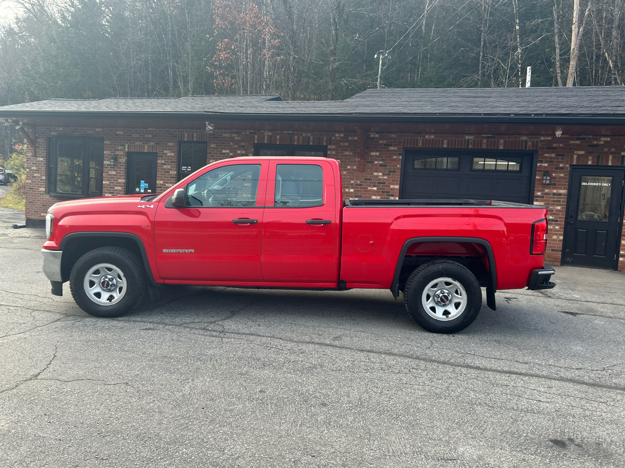 GMC Sierra 1500 Base Double Cab 4WD 2019 GMC Sierra 1500 Base Double Cab 4WD 2019