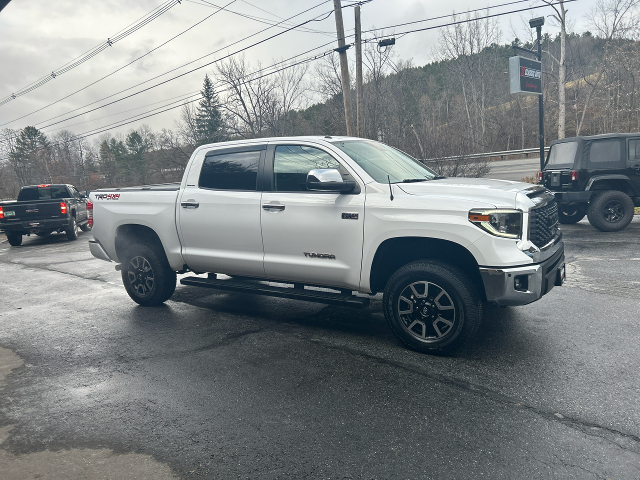 2018 Toyota Tundra Limited CrewMax photo 3