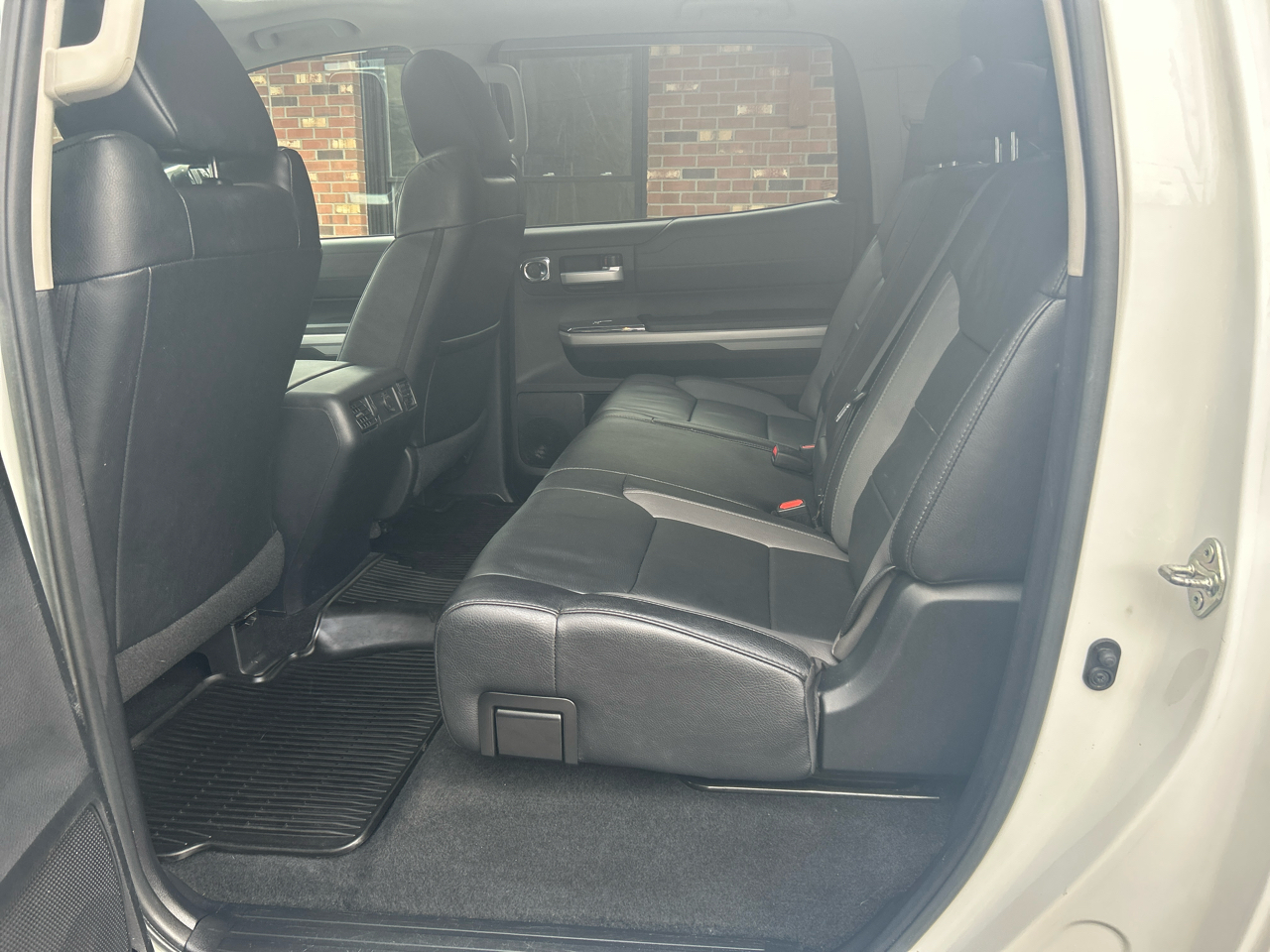 Toyota Tundra Limited 5.7L FFV CrewMax 4WD 2018