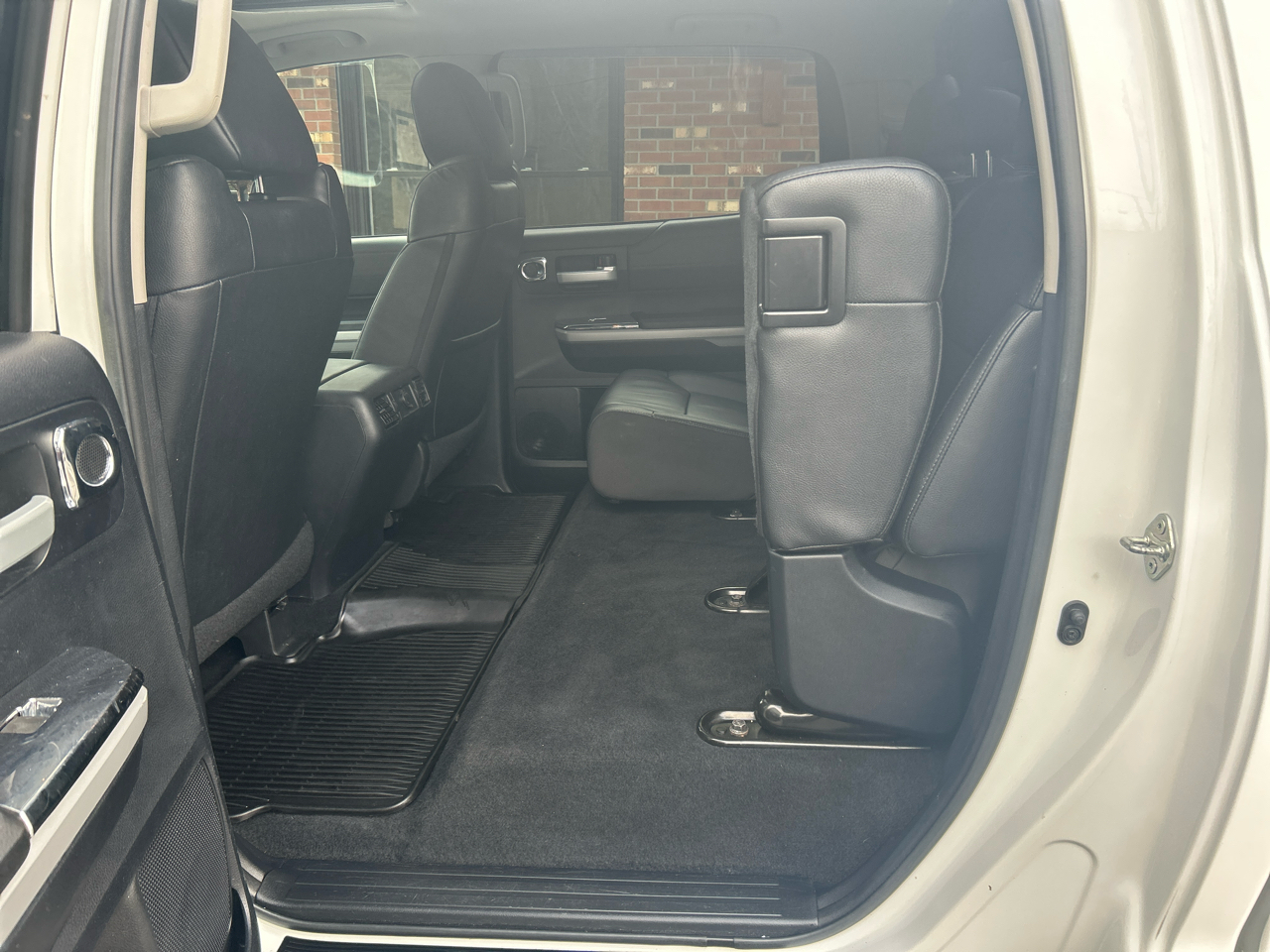 Toyota Tundra Limited 5.7L FFV CrewMax 4WD 2018