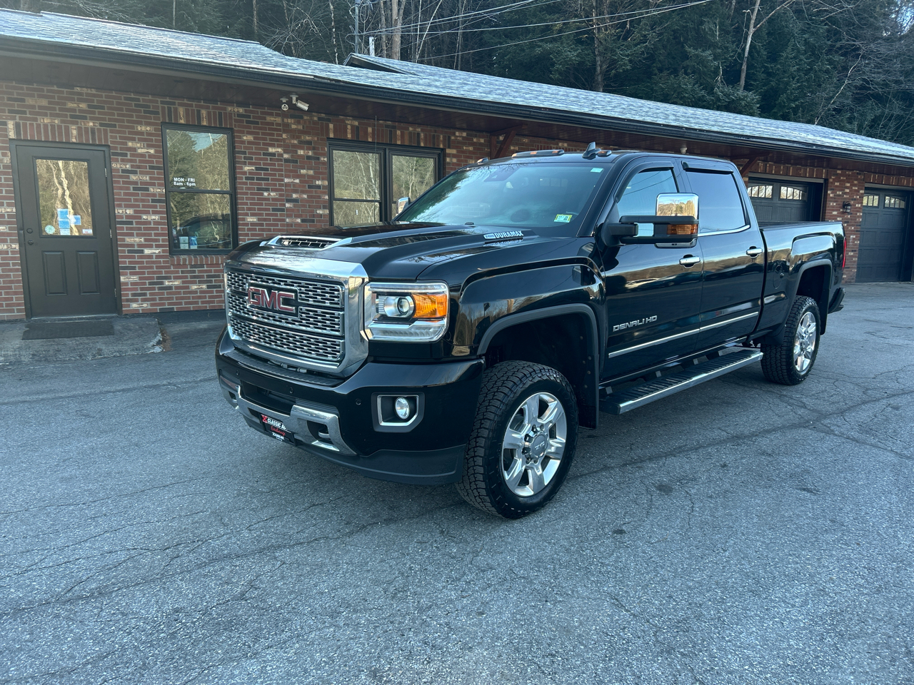 2019 GMC Sierra 2500HD Denali Crew Cab 4WD