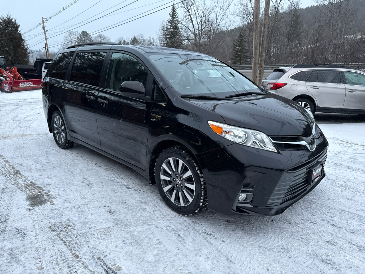 Toyota Sienna XLE 7-Passenger AWD 2020