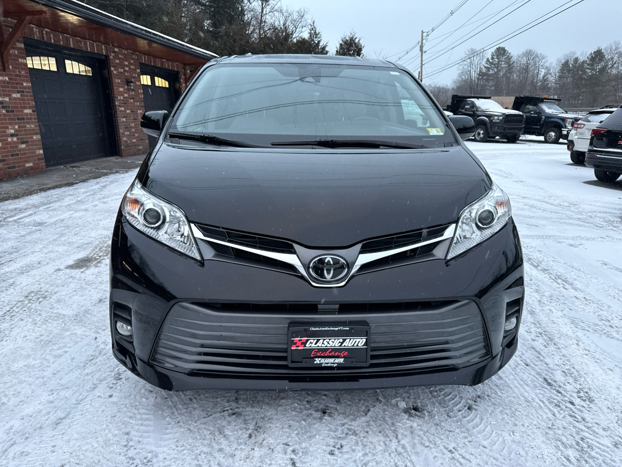 Toyota Sienna XLE 7-Passenger AWD 2020
