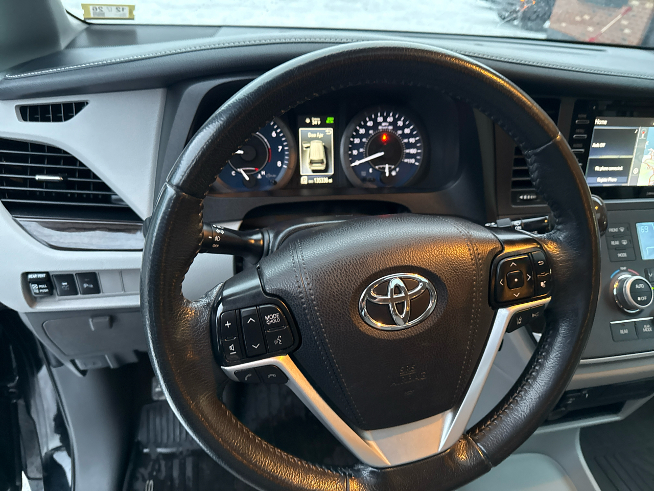 Toyota Sienna XLE 7-Passenger AWD 2020