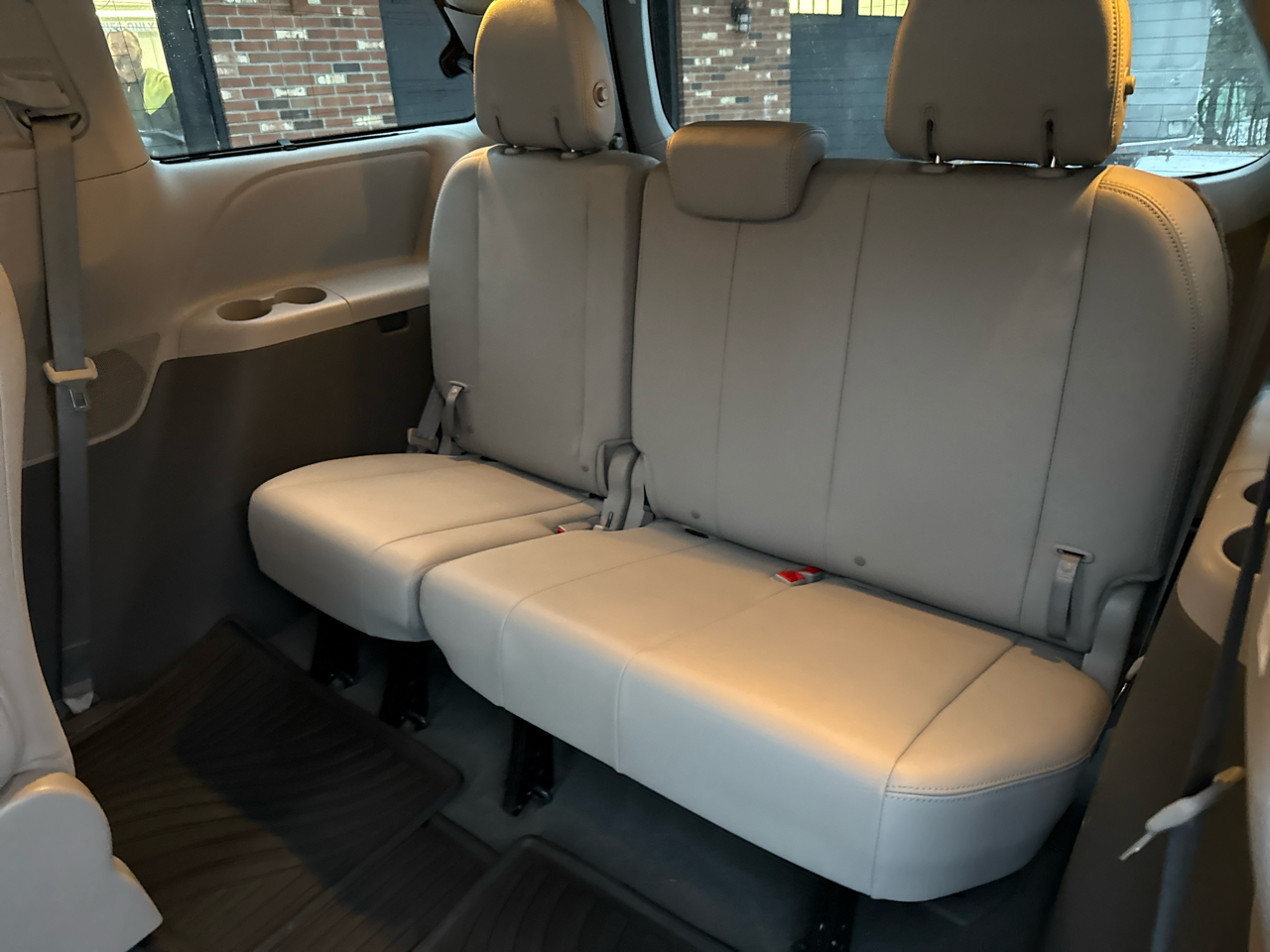 Toyota Sienna XLE 7-Passenger AWD 2020
